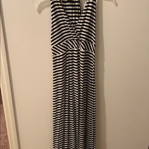 Black and white Ann Taylor Maxi